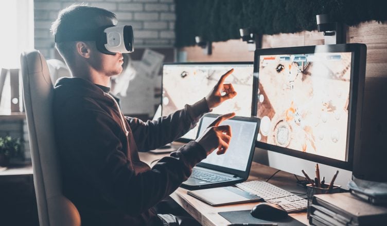 How Virtual Reality Is Transforming Retail and Ecommerce Logistics